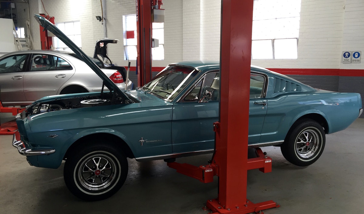 Classic Ford Mustang muscle cars are something special.  This 1965 model made it's first debut at the World's Fair in 1964. Also known as pony cars enthusiats refer to this model as a 1964 1/2 Mustang. What a sweet ride.